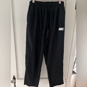 Nike Men’s Wind Nylon Warm up Pants black size large